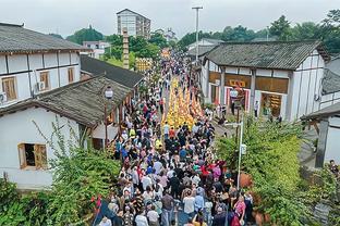 外线神准难救主！普林斯6投5中&三分4投全中拿到14分5篮板